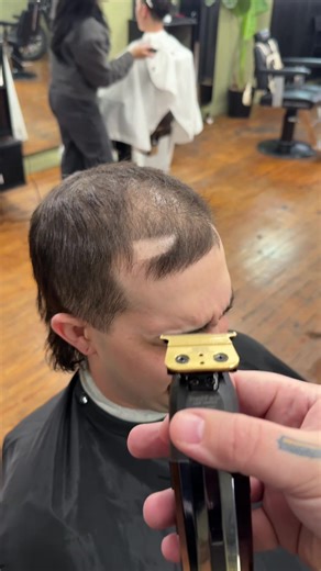 Explore the Unique Skullet Hairstyle