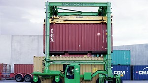 Mobicon Systems - Benefits of a Mini Straddle Carrier - final