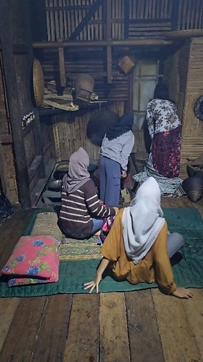 2.9M views · 17K reactions | On Friday night Kliwon in the kitchen near the haunted forest | Dessu ID | Facebook