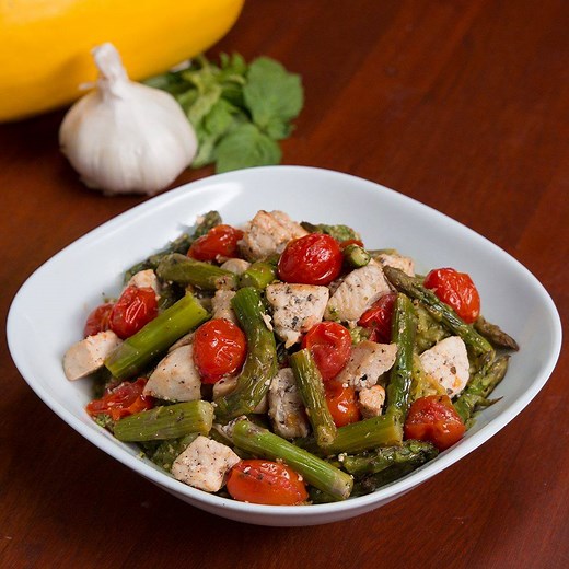 552K views · 2.2K reactions | These 2 spaghetti squash "pasta" meal prep recipes are delicious  FULL RECIPES: https://tasty.co/recipe/spaghetti-squash-pasta-meal-prep-2-ways Get recipes, recommendations, quizzes & all the best of Tasty sent to your inbox 4x/week. Join our newsletter: https://bzfd.it/2CUoJk6 | Tasty | Facebook