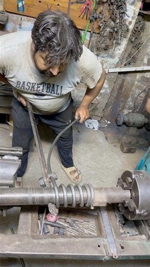 Heavy Duty Spring Making on Lathe Machine | 17mm Iron Rod Spring Work #youtubeshorts