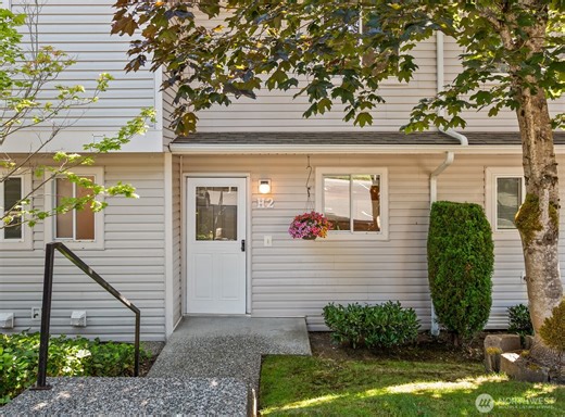 18910 Bothell Everett Hwy #H2, Bothell, WA 98012 - MLS 2483323 - Coldwell Banker