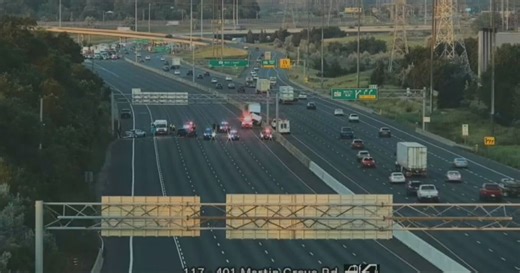 Fatal crash shuts down Hwy. 401 eastbound at Eglinton Avenue