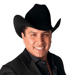 Y ASÍ FUE - Julión Álvarez y Su Norteño Banda - LETRAS.COM