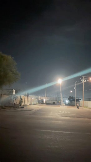 FOUR STROBE ROCKETS AT ONCE! #caralarm #pyro #silentpyro #fireworks #stroberocket