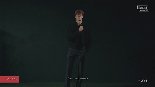 Sinner ospite alla sfilata di Gucci