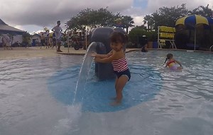 Little brick fans find fun ways to splash and play in the LEGOLAND Water Park! | LEGOLAND Florida