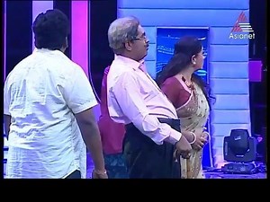 സിനിമ കുടുംബത്തിലെ പയ്യന് സീരിയൽ കുടുംബത്തിലെ പെണ്ണ് !! ചിരിയുടെ അണക്കെട്ട് തുറന്ന് സുരാജ് വെഞ്ഞാറമൂടും സംഘവും ഫിലിം അവാർഡ്‌സ് വേദിയിൽ അവതരിപ്പിച്ച കിടിലം സ്‌കിറ്റ് - ഭാഗം 2 Part 01 - https://www.facebook.com/Asianet/videos/2131670966850547/ Part 03 - https://www.facebook.com/Asianet/videos/2131681773516133/ #AsianetNostalgia #FilmAwards #Movie #Dubai #Mohanlal #Mammootty #SRK #Comedy Suraj Venjaramoodu Kalabhavan Shajohn | Asianet