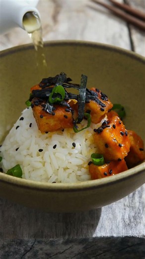 How to Make Ochazuke (Japanese Tea, Rice, and Salmon)