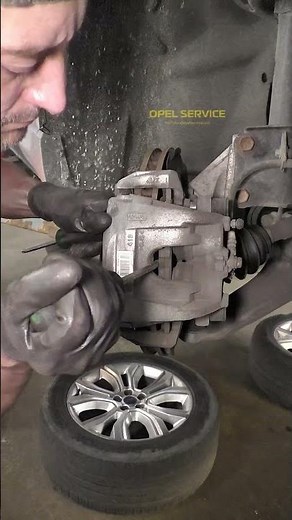 compressing twin piston brake caliper using only screwdrivers