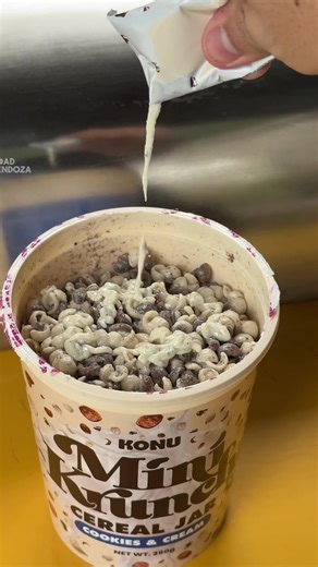 Konu Mini Krunch: Super Krispy at Extra Glazed!