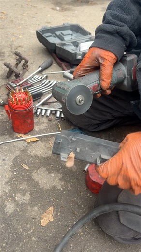 Honda Civic Rear Disc Dust Cover Broken 😬 | DIY Fix to Save Money This Christmas