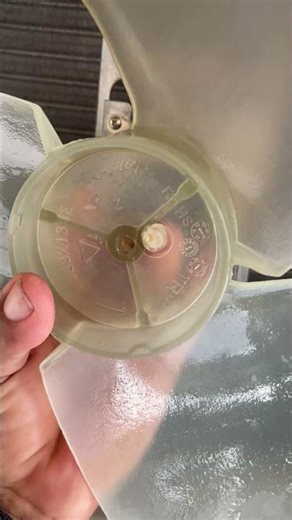 How to install the condenser fan