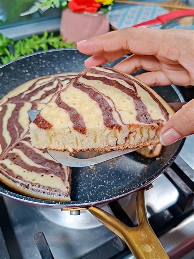 Frying Pan Cake Without Oven | Soft Marble Sponge Cake Recipe |10-Minute Fluffy Pancakes #PanCake #cakewithoutoven #noovencake #spongecake #marblecake
