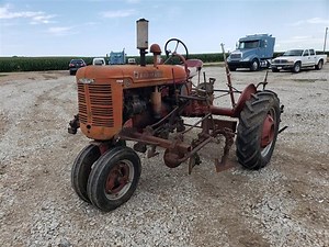 Farmall B 2WD Tractor With Cultivator | Agriculture