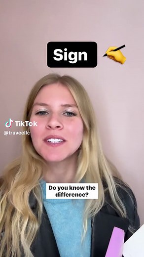 Sign vs Sign 🛑 💥 The word “sign” has two main meanings: 🪧 A visible or tangible object that conveys information. ✍️ The act of putting a signature on paper 👇leave a comment below using sign in a sentence ✍️ . . . #inglesonline #dicasdeingles #english #learnenglish #vocabulary #englishteacher #learning #grammar #education #englishlearning #inglês #language #englishlanguage #englishvocabulary #learn #englishgrammar #englishtips #instagram #american #teacher #tips #americanlife #toefl #american