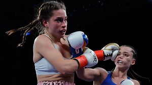 La boxeadora Tania Álvarez, la primera española en pelear en el Madison Square Garden, cae ante Skye Nicolson
