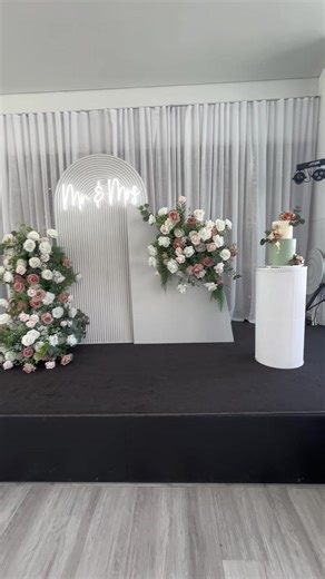 My best friends wedding cake that I got to make for her and her hubby. Inside the bottom extended height was white mud with raspberry ganache. Top tier was chocolate mud with chocolate ganache. Venue: Ivory Pavilion Backdrop and wedding cake flowers supplied by: Big Day Co Event #weddingcake #love #sage #wedding #weddingday