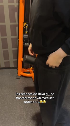 Séances de gym entre amis : rire et anecdotes