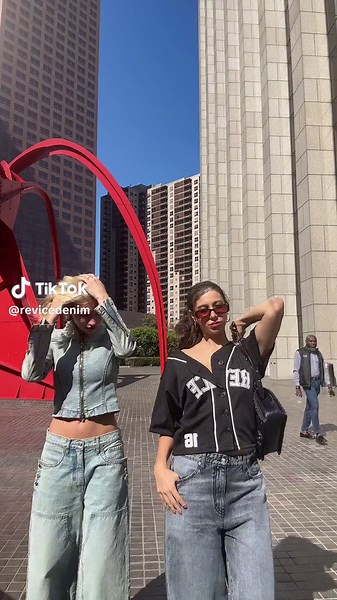 Revice Girls: Standing Out with Low Key Casual Outfits 🌟