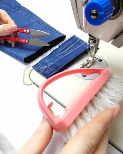 308K views · 3K reactions | Two sewing tips for blue jeans you've probably never seen | MomCut - Deutschland | Facebook