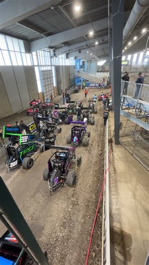 Azzy 9 Racing on Reels