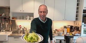 How to Make a Green Salad and French vinaigrette