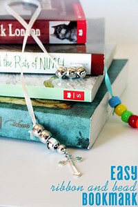 easy DIY ribbon and bead bookmark