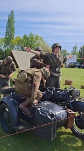 Inter-unit relations improving in reenactment communities