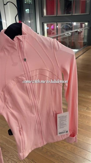 new drops at lululemon 🎀💕💗 head over and shop girlies 🤭 i love the pink and the green! 🤍 #lululemon #contentcreator #shopping #fyp #fy