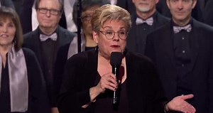 AGT 2018 - Angel City Chorale: Amazing Choir Earns Golden Buzzer From Olivia Munn