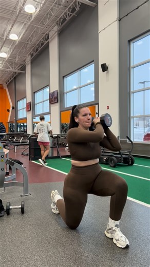 Brittany Seay on Instagram: "Happy Taco Tuesday 🌮!! #fullbody #fyp #stl #explorepage #workout"