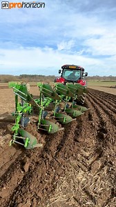 Here is Dave from Moore Farm Services in the McCormick X7.618 Tractor with Amazone Teres 300 Plough at North Notts ploughing match #FarmingVideo #ProHorizon #McCormick #Amazone | Pro Horizon Farming Content