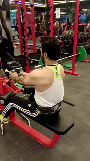 1.7K views · 19 reactions | Muscle mind connection 蘭 #motivation #workout | Nick Jayant | Facebook