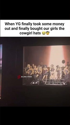 These hats look so cool on them! 🤩 #lisa #리사 #blackpink #블랙핑크