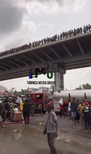 Fire Outbreak: Reporting live from the Kwame Nkrumah Circle. GHANA FIRE SERVICE here handling the situation. #TMG | Atinka TV Ghana