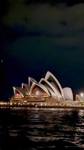 The Sydney Opera House is a place you should take your time to see in various settings. #Australi...