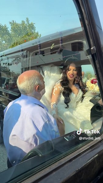 Studio Jeti: Capturing Your Perfect Wedding Moments