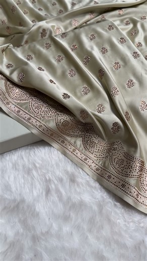 ✨Light Beige Scallop Mashru Silk with Swarovski work✨ Updated On Website 🌍( link in bio ) New Arrival !! on 9839514496 / 9918049908 for any queries !! . Search Code:- ‘BMS02’ . #zairavns #saree #designersarees #bridalsarees #sareeusa #hydrabadfashion #indianbride #beige #swarovski | ZAIRA