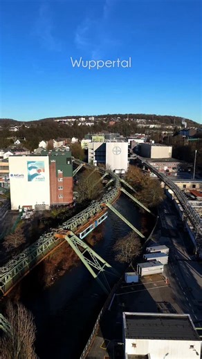 Natalie Green on Instagram: "Wuppertal 🇩🇪 #wuppertal #wuppertalschwebebahn #deutschland #reise #wuppertalvideo"