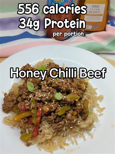 It doesn't feel like a diet when you make recipes like this one! 556 calories and 34g protein. Perfect 👌🏼 📌 Save this for your next meal! 😍 @bluedragon.uk @Tesco