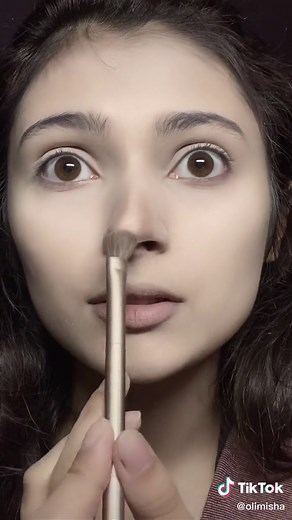 there was no demand for this character lol i just wanted to #greenscreen #elsavanhelsing #timburton #frankenweenie #spooky #makeup #cosplay #fyp