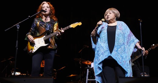 Mavis Staples Celebrates 85th Birthday With Chris Stapleton, Bonnie Raitt, Jackson Browne, More In L.A. [Photos/Videos]