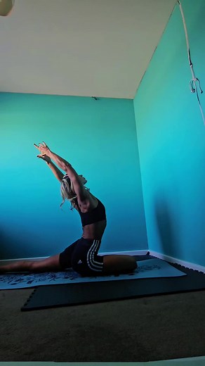 Josie (@josie_yoga)’s videos with 23 - CHELJI
