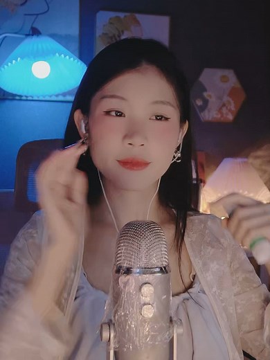 asmr glue #asmr #piicaasmr #relax #glue