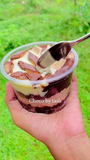 Double Kit Kat Choco Tub: A Sweet Treat Experience