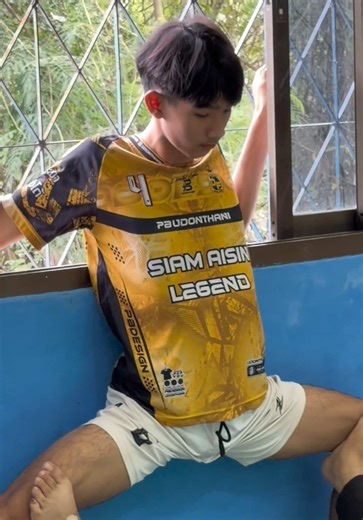 การเริ่มต้นทำอะไรใหม่ๆที่ไม่เคยทำ มักเจ็บปวดและทรมานเสมอ แต่เชื่อเถอะสักวันพวกเอ็งจะสำเร็จ #สุภาพบุรุษสุดหล่อบอยแบนด์ #คีตะมวยไทย #หนองแคสรกิจพิทยา