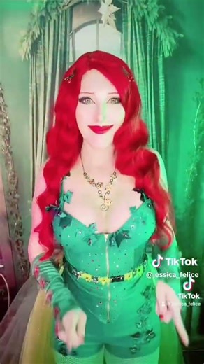 Poison Ivy #Cosplay #Style #Shorts: DC Comics Makeup Hair Costume Dress Up Super Fan! Jessica Felice