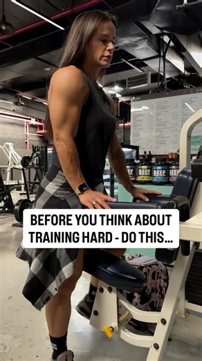 REBECCA FARRELL - IFBB PRO on Instagram: "Most women fail because they go all in on training before the foundations are even in place. 💥 They start intense workouts, chase fat loss, and push harder… but their energy is unstable, meals are inconsistent, stress is high, and recovery is poor. Fat loss and progress don’t come from effort alone — they come from a body that feels safe, fuelled, and supported. The secret isn’t more training. It’s building consistency first: • Eating regularly • Walkin