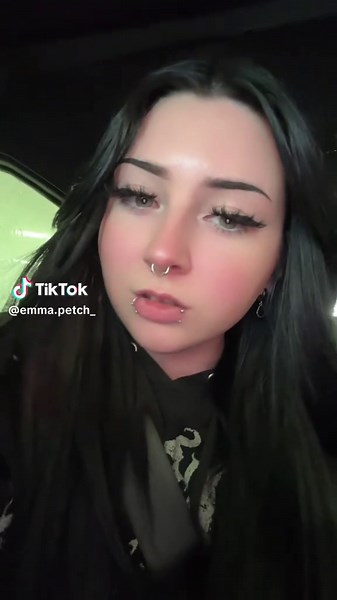 Emma petch (@emma.petch_)’s videos with lilacs - ♰